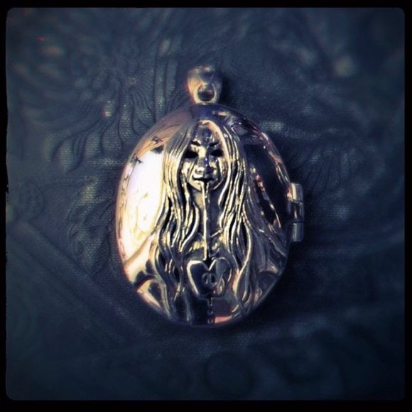 ISO BLACK PHOENIX ALCHEMY LAB SNOW GLASS APPLES LOCKET NEIL GAIMAN *DO NOT BUY! - Picture 1 of 1